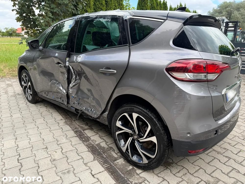Renault Scenic - 6