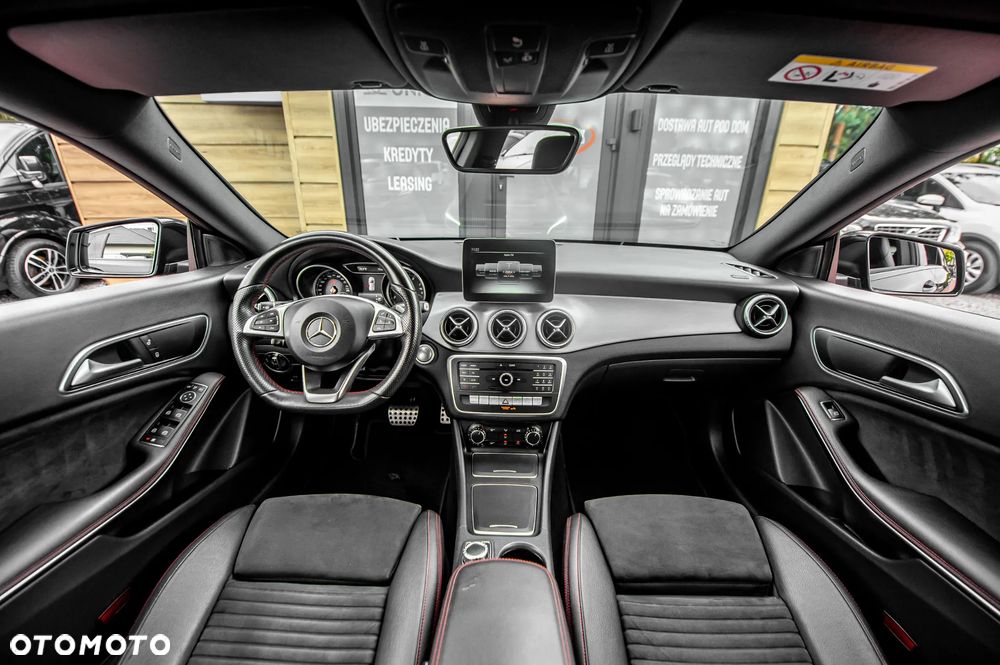 Mercedes-Benz CLA 250 4Matic 7G-DCT AMG Line - 23