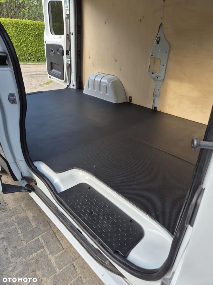 Renault Trafic Long - 17