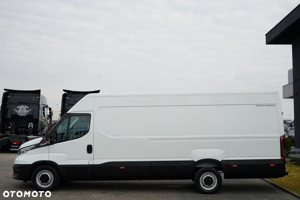 Iveco DAILY 35-180 / BLASZAK  4,7 m / FURGON / HI-MATIC / SPROWADZONY - 5