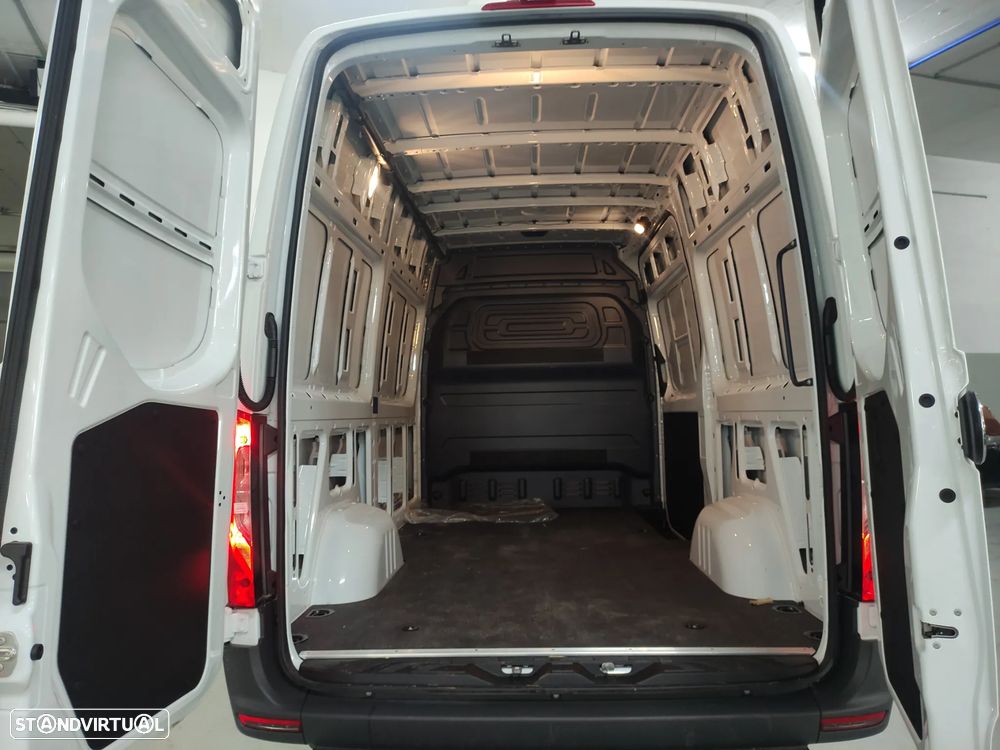 Mercedes-Benz eSprinter - 6