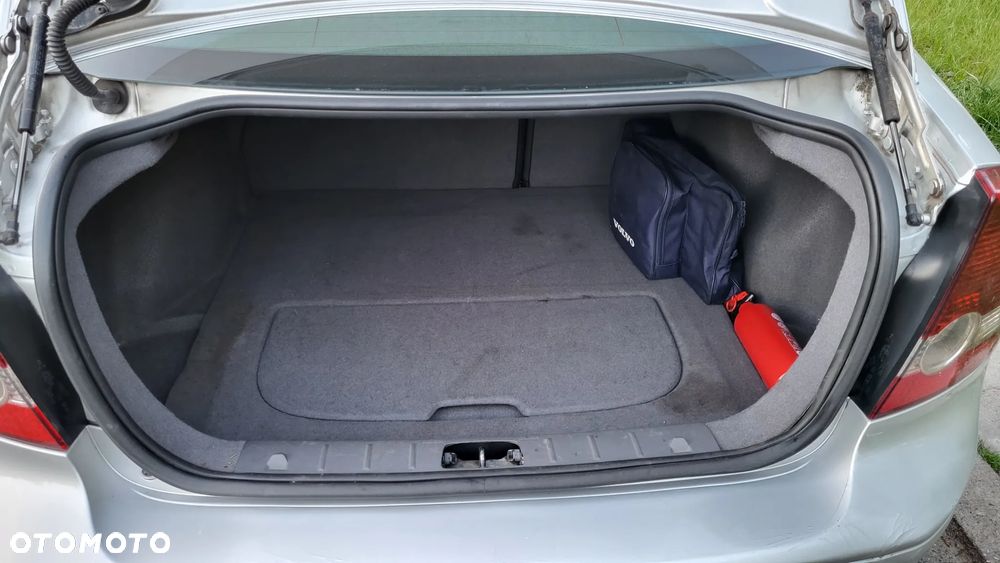 Volvo S40 2.0D Momentum - 12