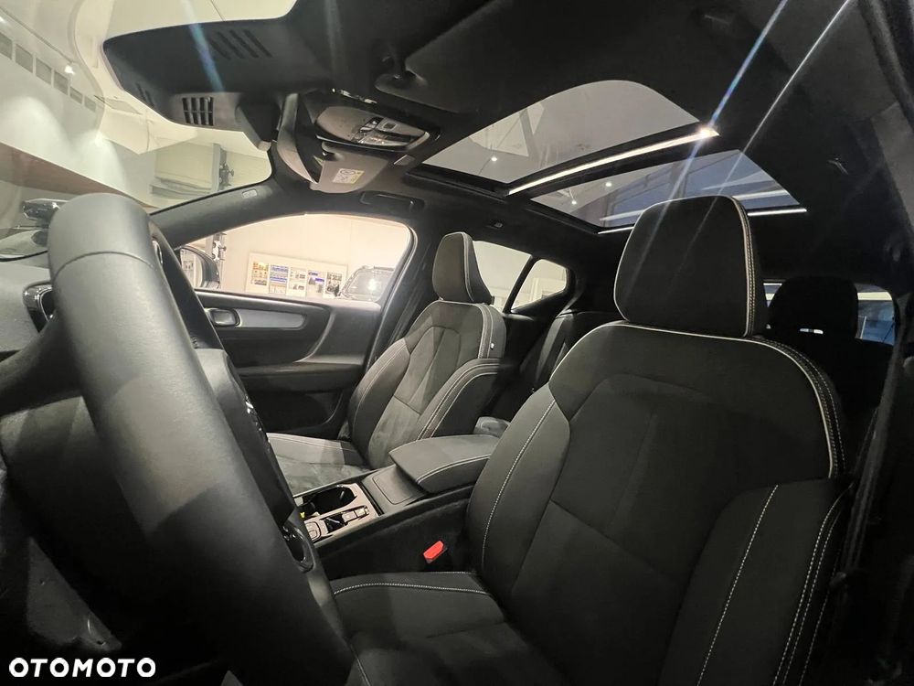 Volvo XC 40 B4 B AWD DKG RDesign - 22