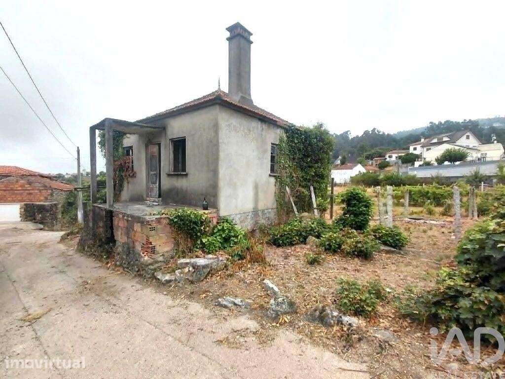 Casa de Campo T3 em São Paio de 57 m2