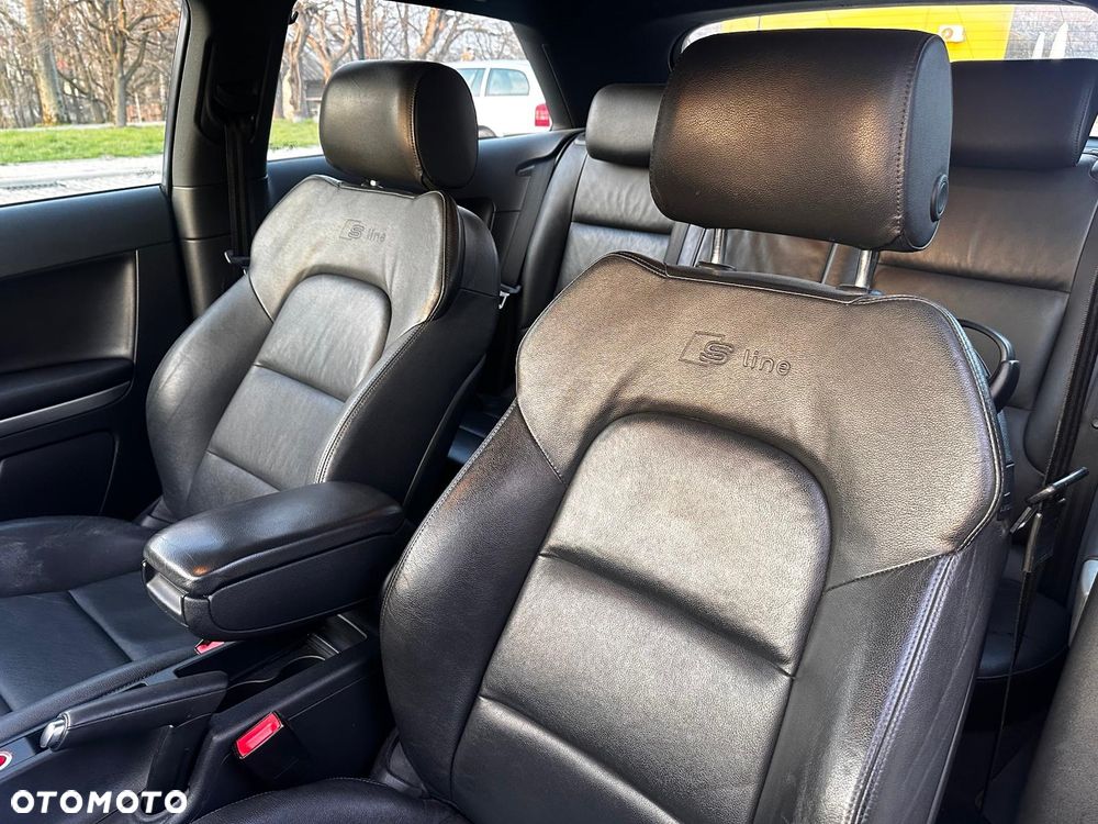 Audi A3 3-drzwiowe 2.0 TDI DPF S tronic Ambition - 17
