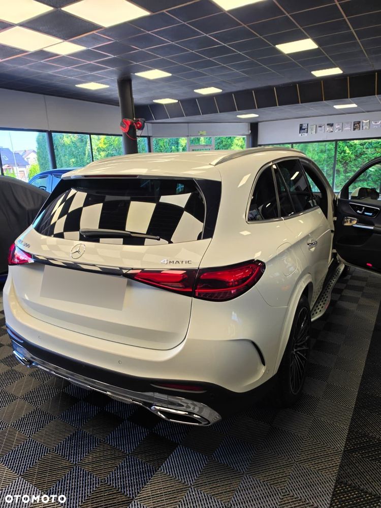 Mercedes-Benz GLC 300 mHEV 4-Matic AMG Line - 19