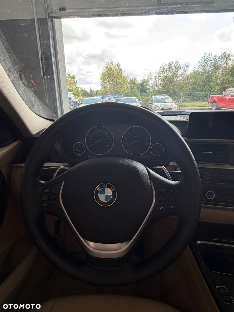 BMW Seria 3 328i xDrive Luxury Line - 20