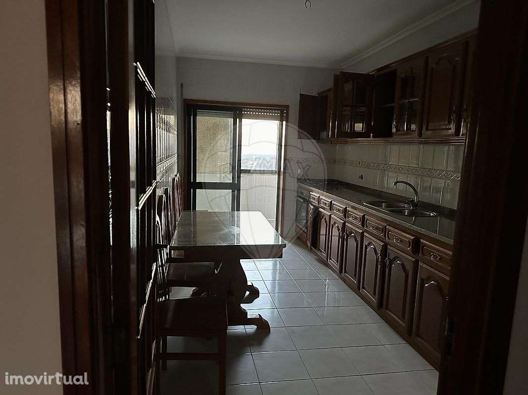 Apartamento T2 para arrendamento - Grande imagem: 2/10