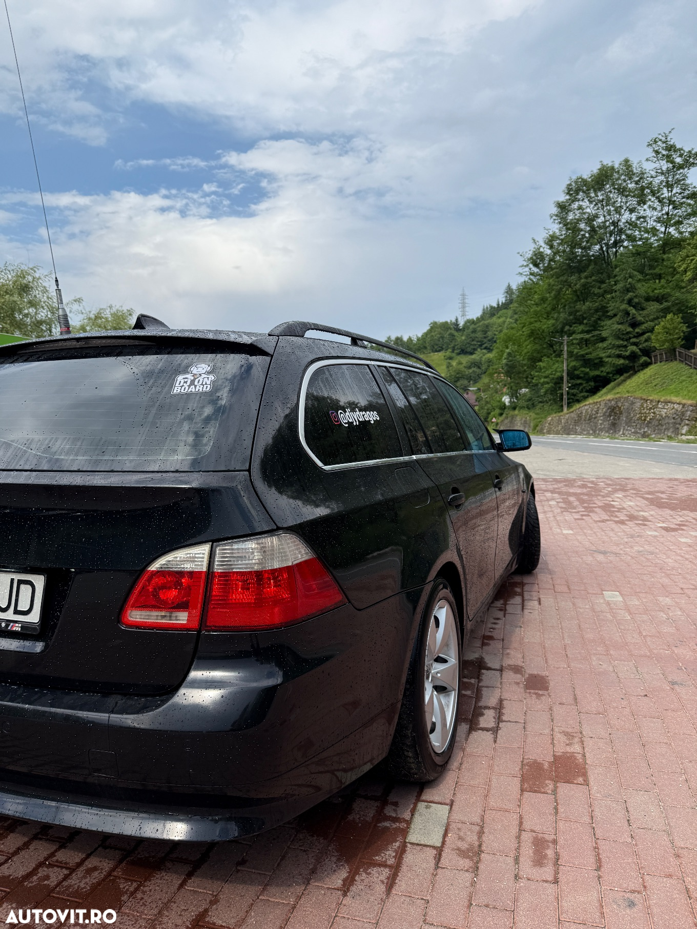 BMW Seria 5 525d Touring - 6