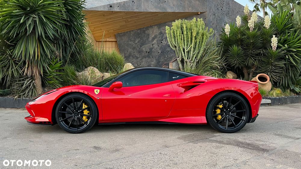 Ferrari F8 Tributo - 26