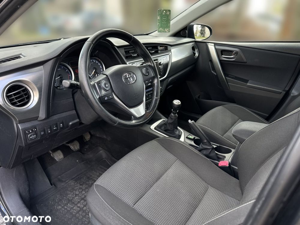 Toyota Auris 1.6 Active - 14