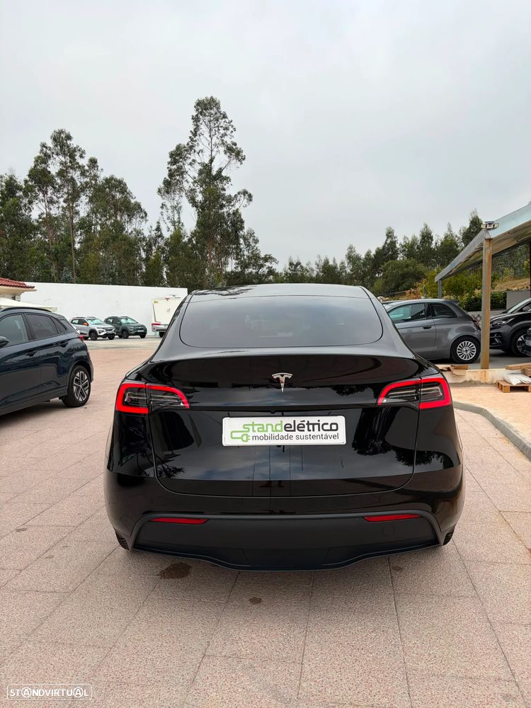 Tesla Model Y Standard - 2