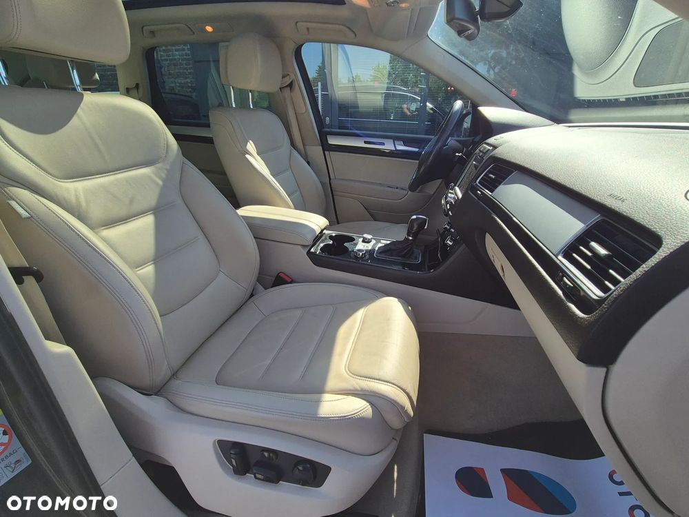 Volkswagen Touareg 3.0 V6 TDI BMT Business Line - 33