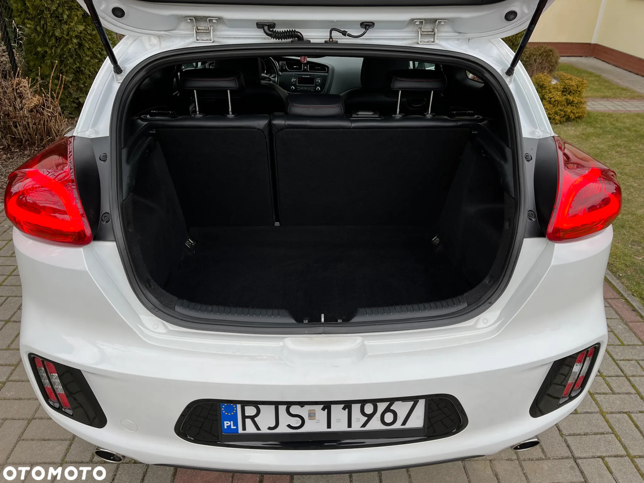 Kia Ceed 1.6 T-GDI GT - 13