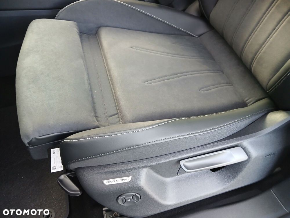 Volkswagen Tiguan - 12