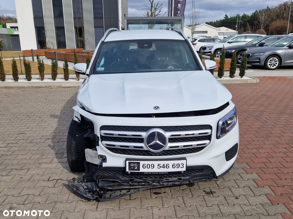 Mercedes-Benz GLB 200 Progressive 7G-DCT - 4