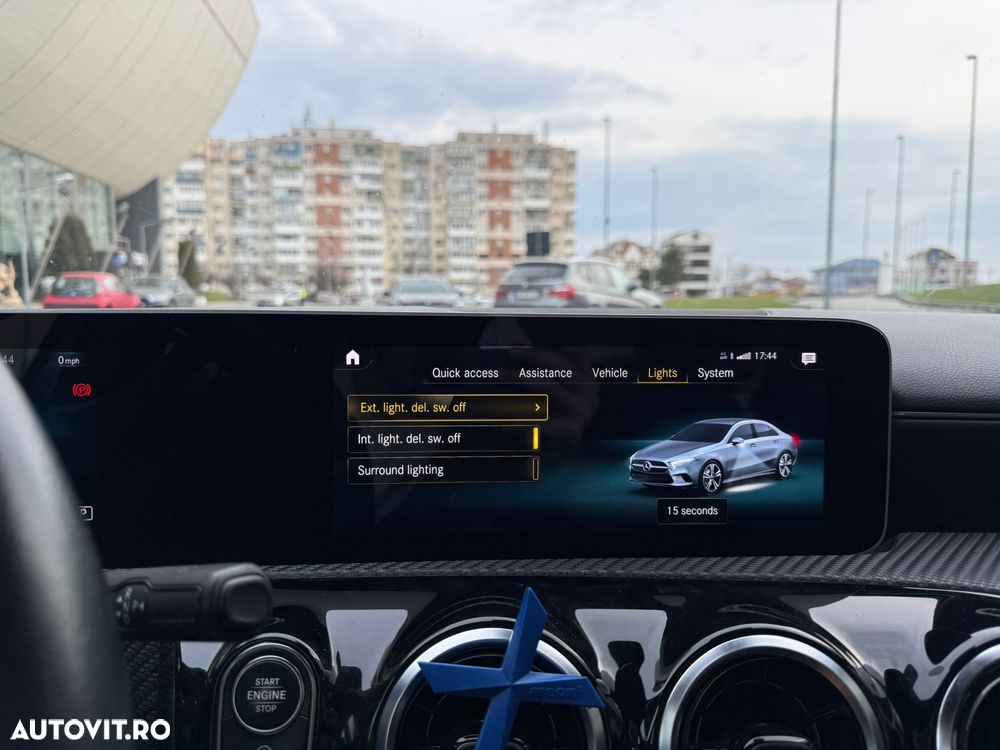 Mercedes-Benz A 200 Sedan 7G-DCT Edition 2020 - 8
