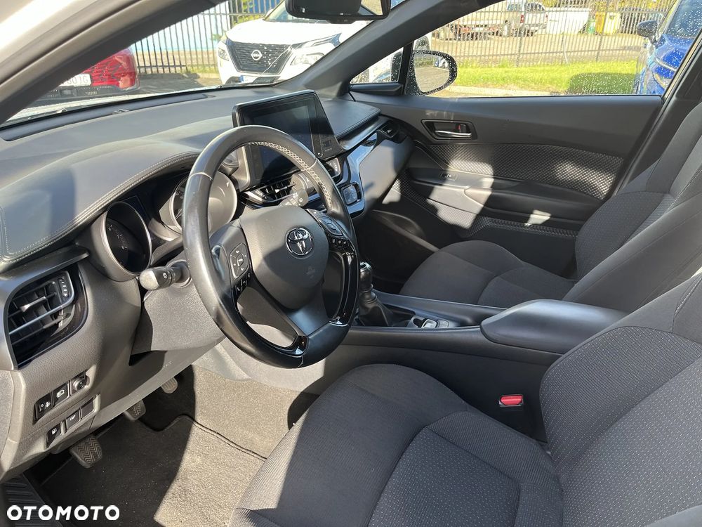 Toyota C-HR - 14