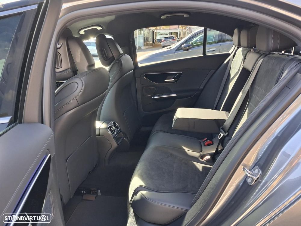 Mercedes-Benz C 300 de AMG Line - 13