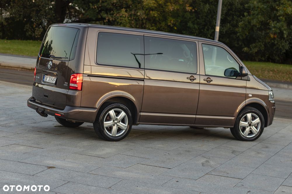 Volkswagen Multivan - 16