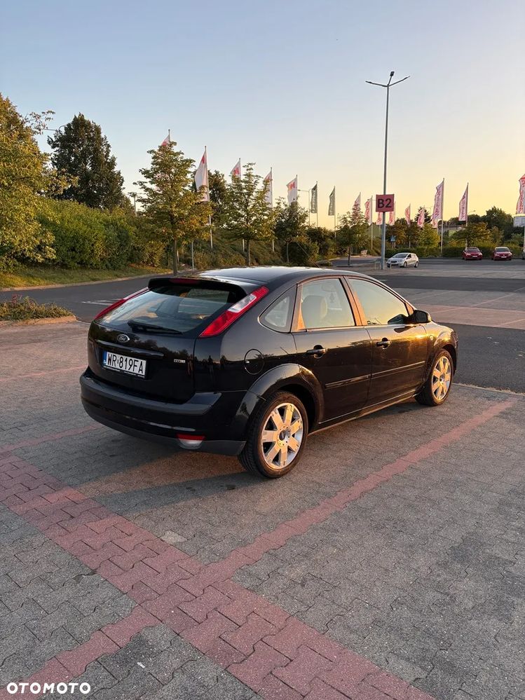 Ford Focus 2.0 TDCi DPF Titanium - 4