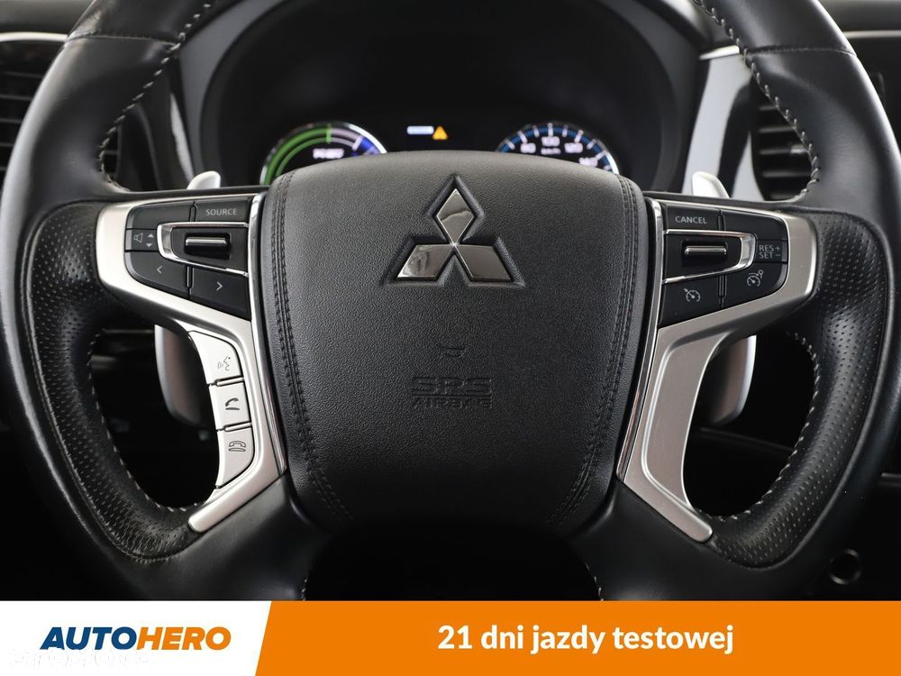 Mitsubishi Outlander - 18