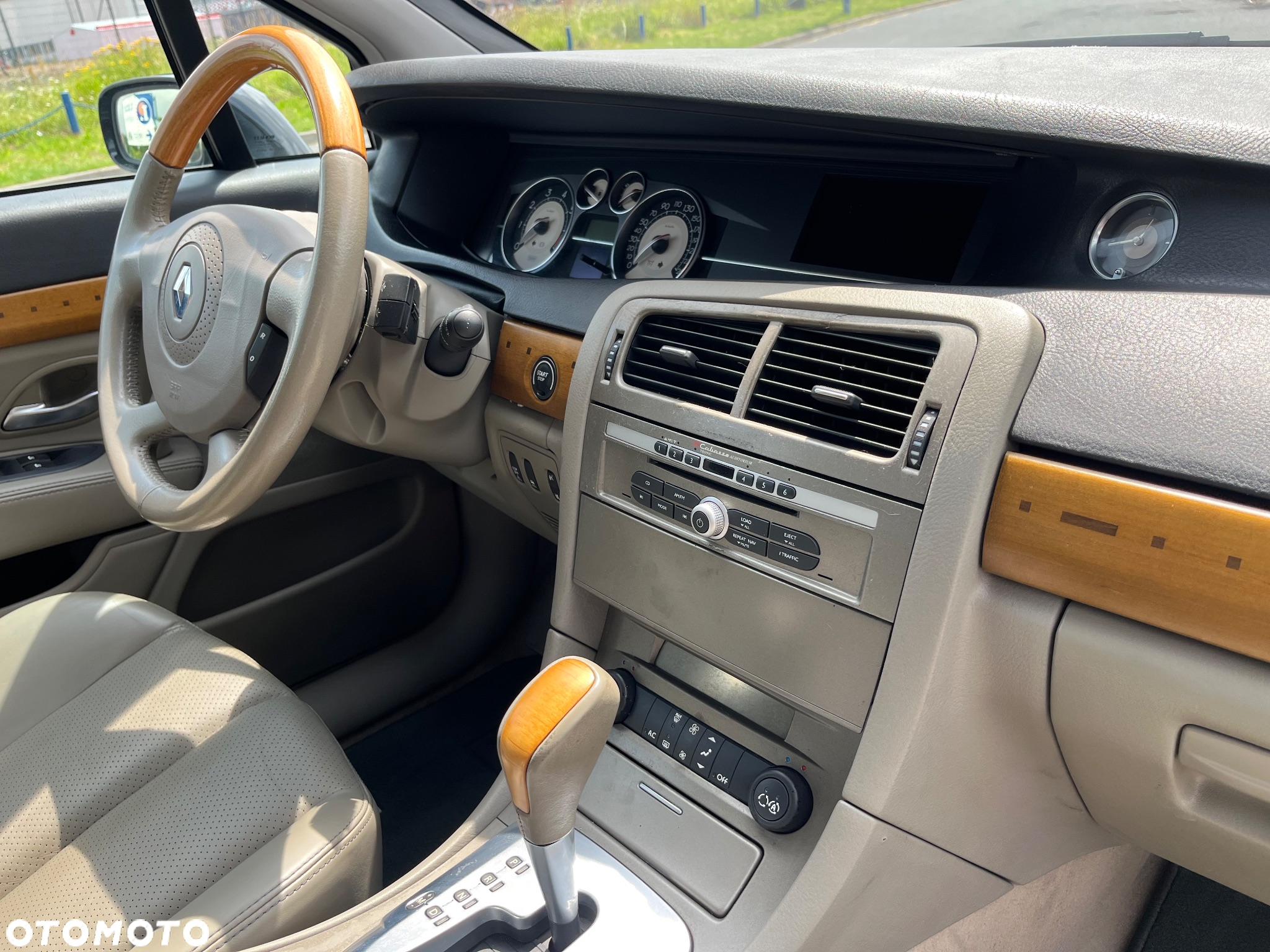 Renault Vel Satis 3.5 V6 Initiale - 23