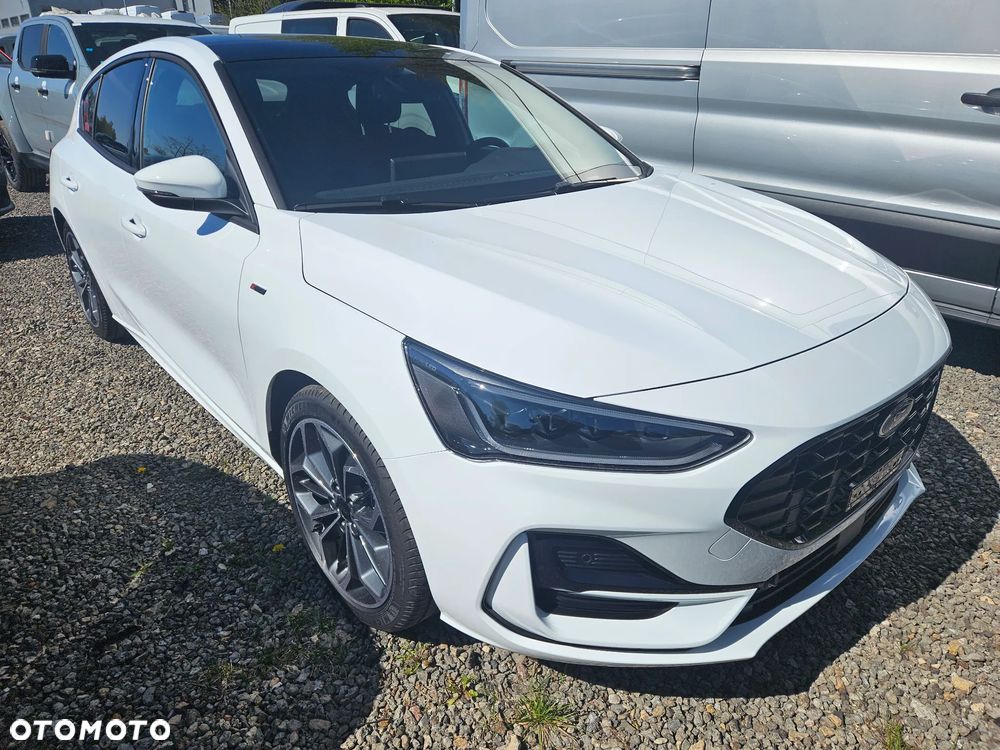 Ford Focus 1.0 EcoBoost mHEV ST-Line X - 6