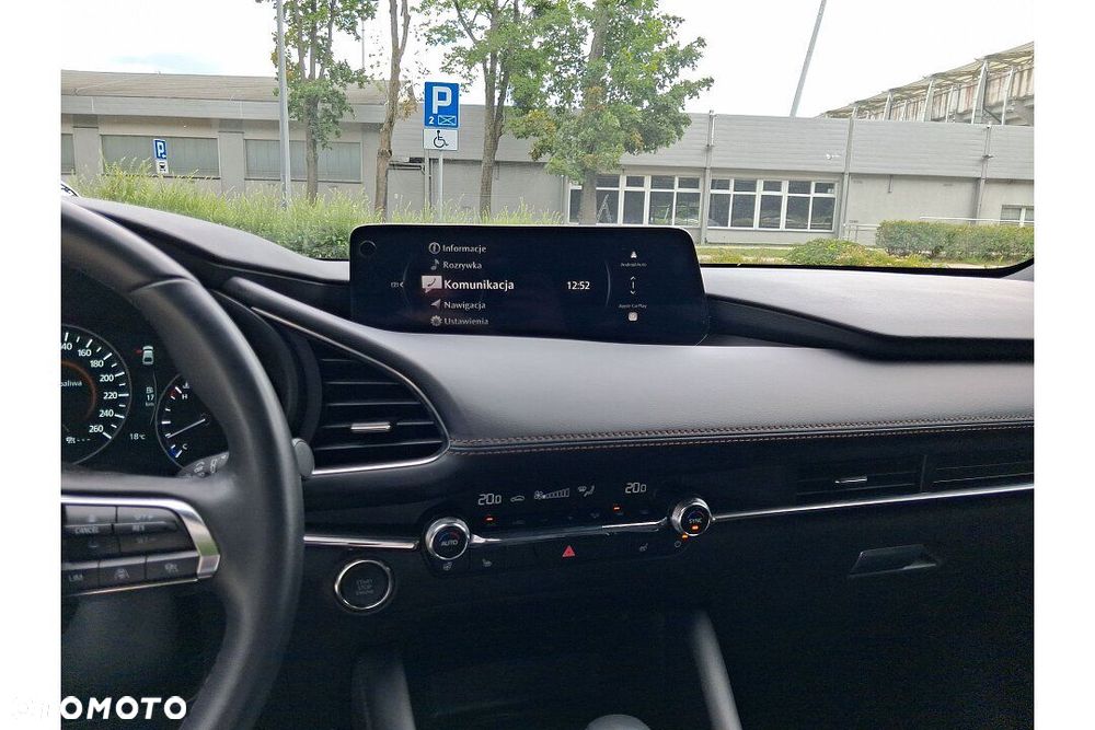 Mazda 3 - 8