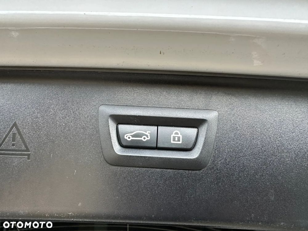 BMW Seria 5 525d Touring Luxury Line - 20