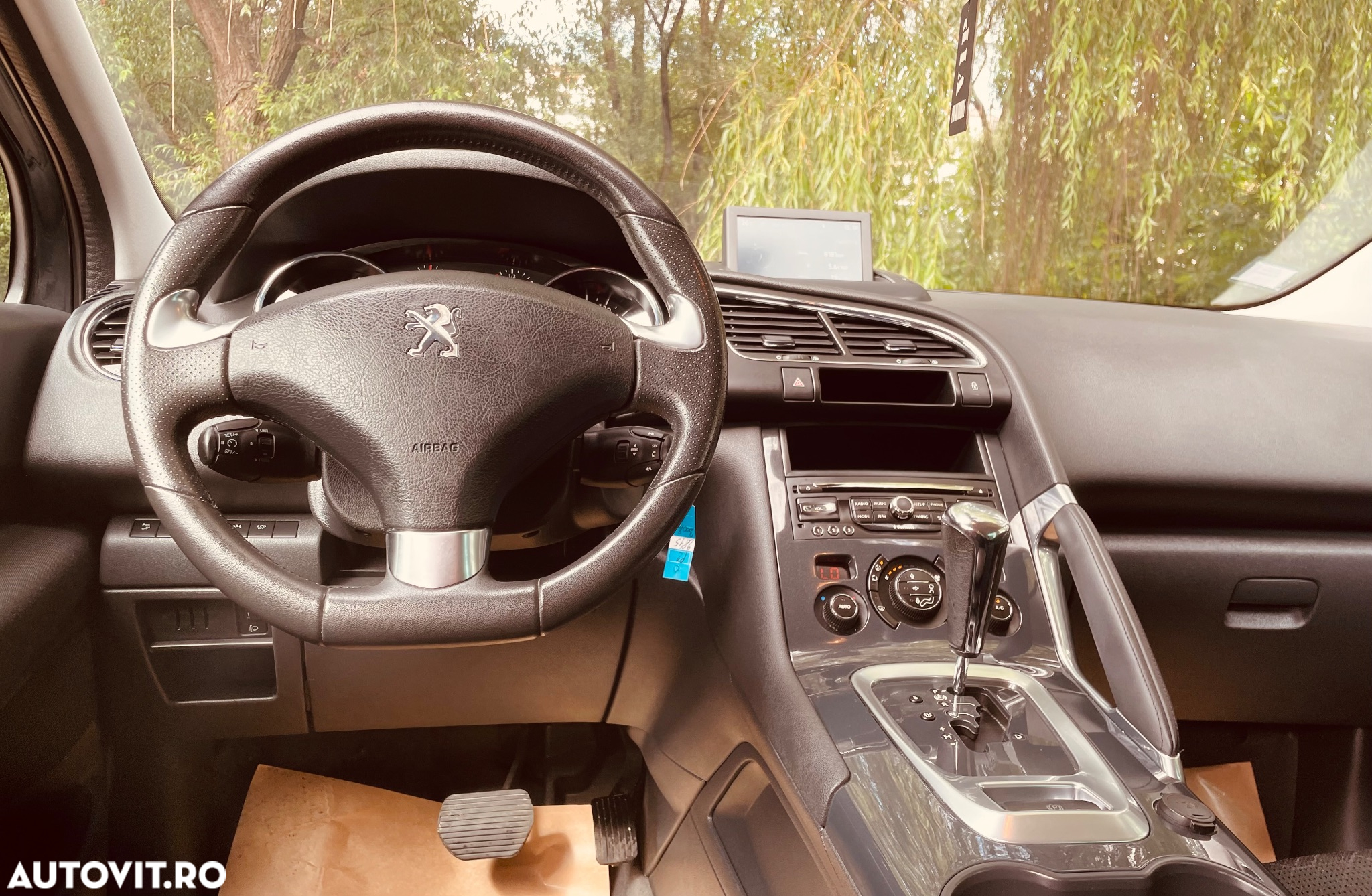 Peugeot 3008 e-HDi FAP 115 EGS6 Stop&Start Allure - 32