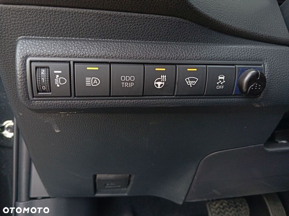 Toyota Corolla - 16