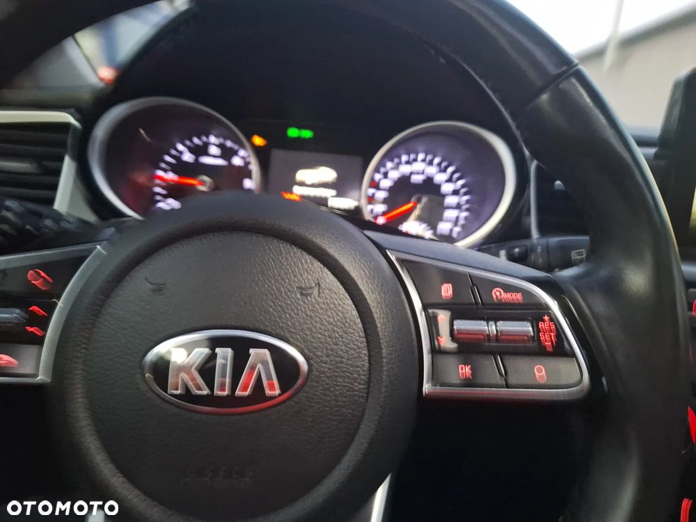 Kia Ceed 1.6 CRDi Platinum Edition - 24