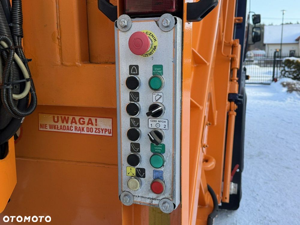 DAF LF 55.300 Śmieciarka Komunal Partner KP 16V Mały Przebieg - 27