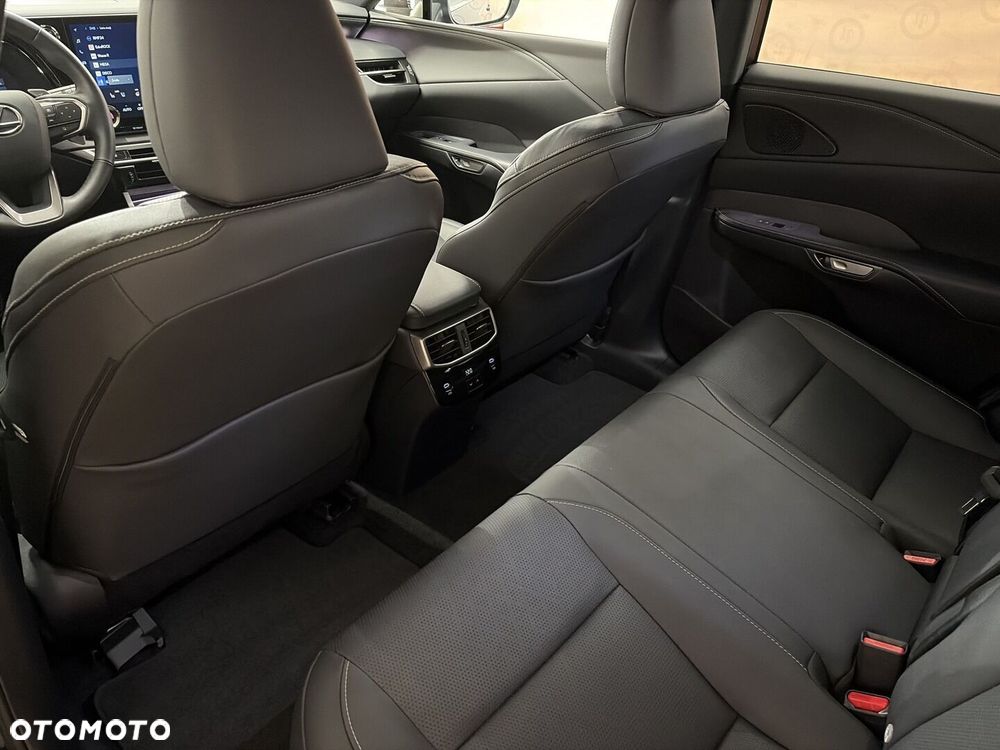 Lexus RX - 12