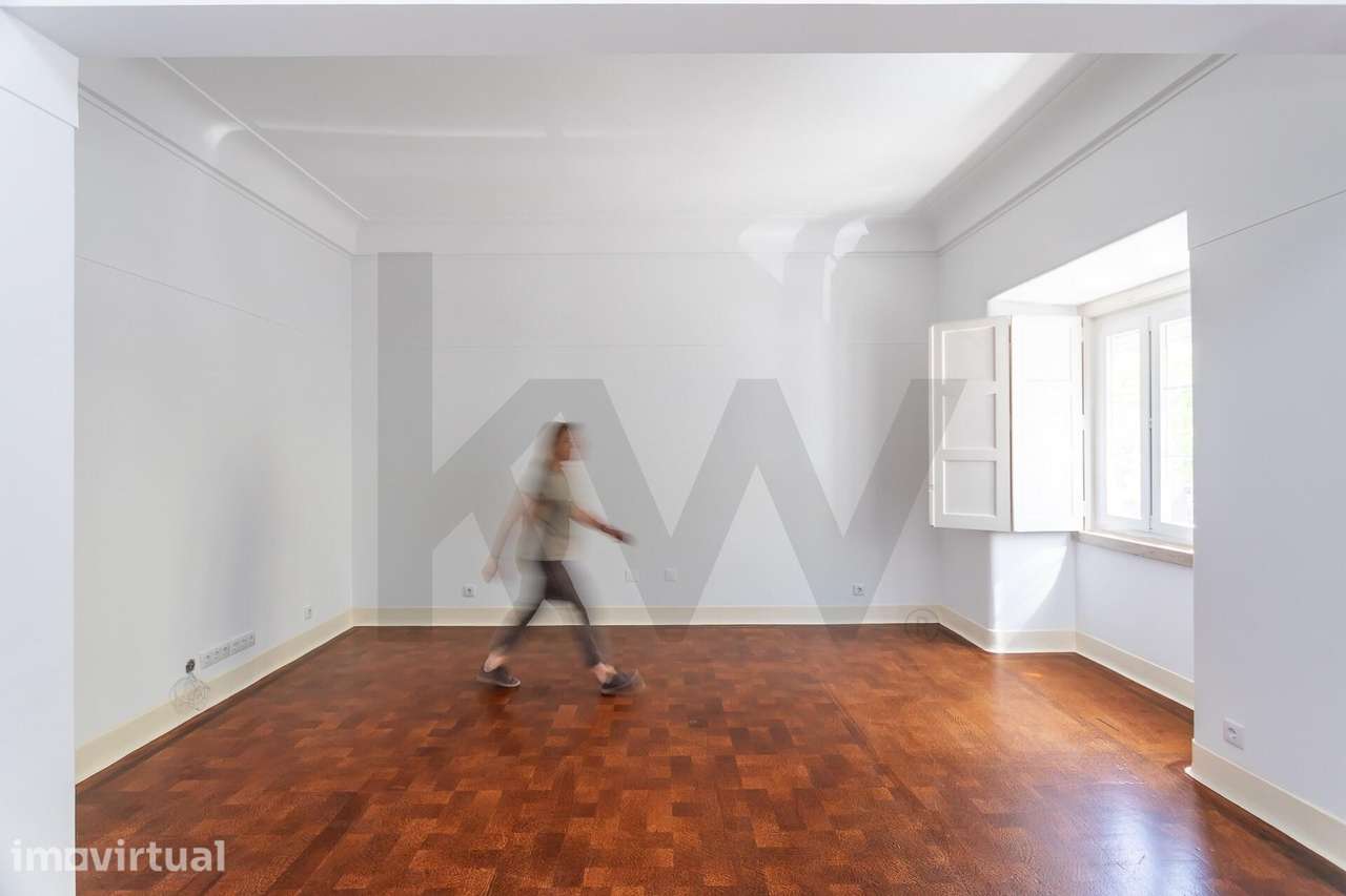 Apartamento de Charme com Amplo Logradouro | Santo António | Lisboa - Grande imagem: 2/50