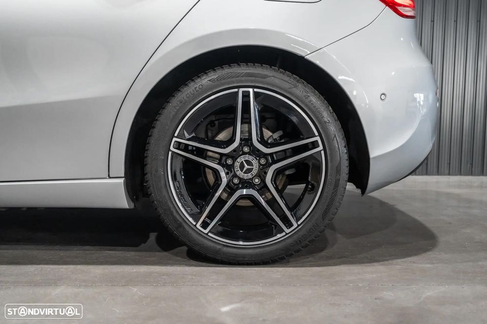 Mercedes-Benz A 180 d Style Plus Aut. - 30