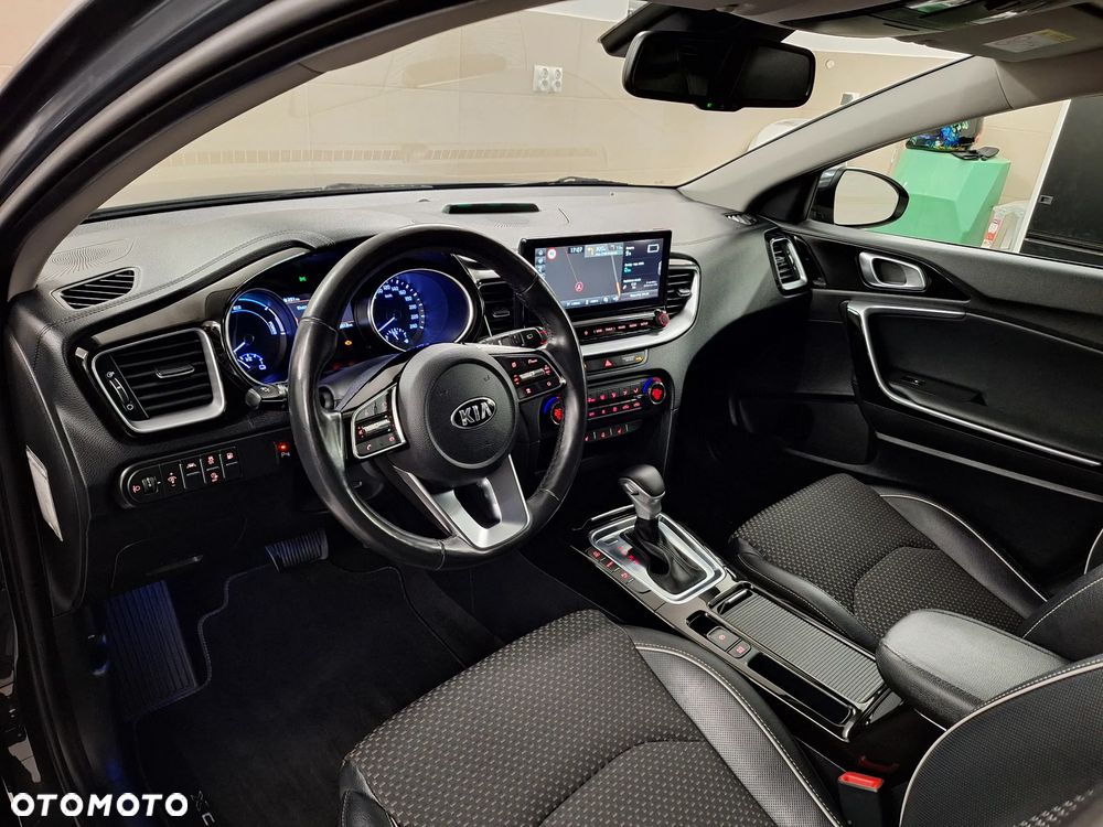 Kia XCeed 1.6 GDI PHEV Business Line DCT - 17