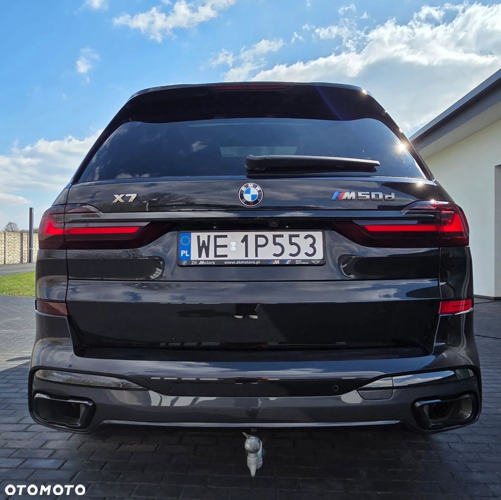 BMW X7 - 7