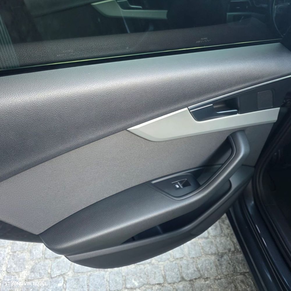Audi A4 35 TDI Advanced S tronic - 36