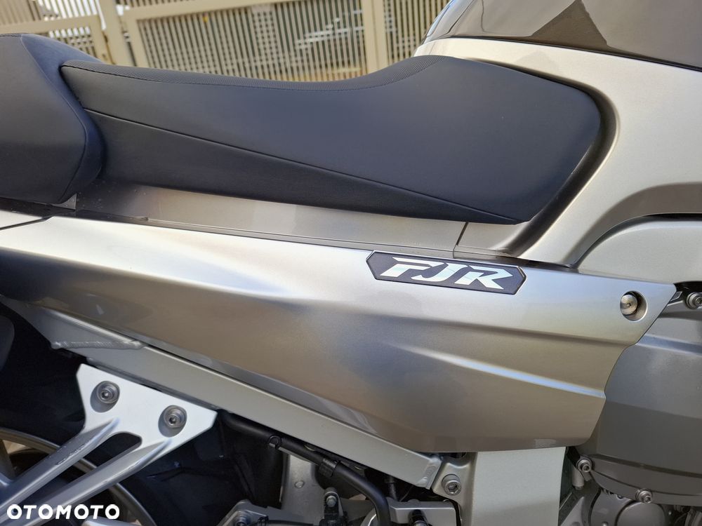 Yamaha FJR - 14