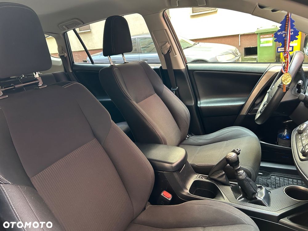 Toyota RAV4 2.0 D-4D Premium - 10