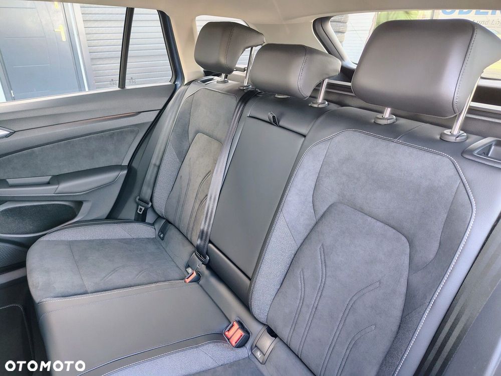 Volkswagen Golf Variant - 24
