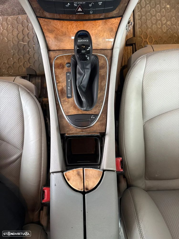 Mercedes-Benz E 220 CDI Elegance Aut. - 24