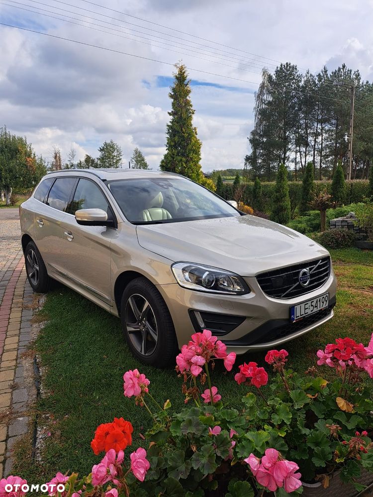 Volvo Xc 60 2017 photo 2