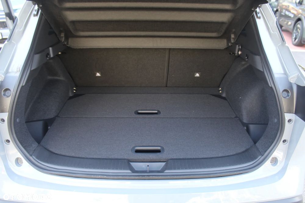 Nissan Qashqai 1.3 DIG-T MHEV N-Connecta Xtronic - 4