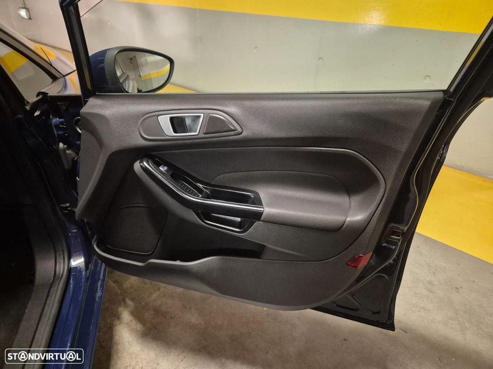 Ford Fiesta 1.0 Ti-VCT Trend - 32
