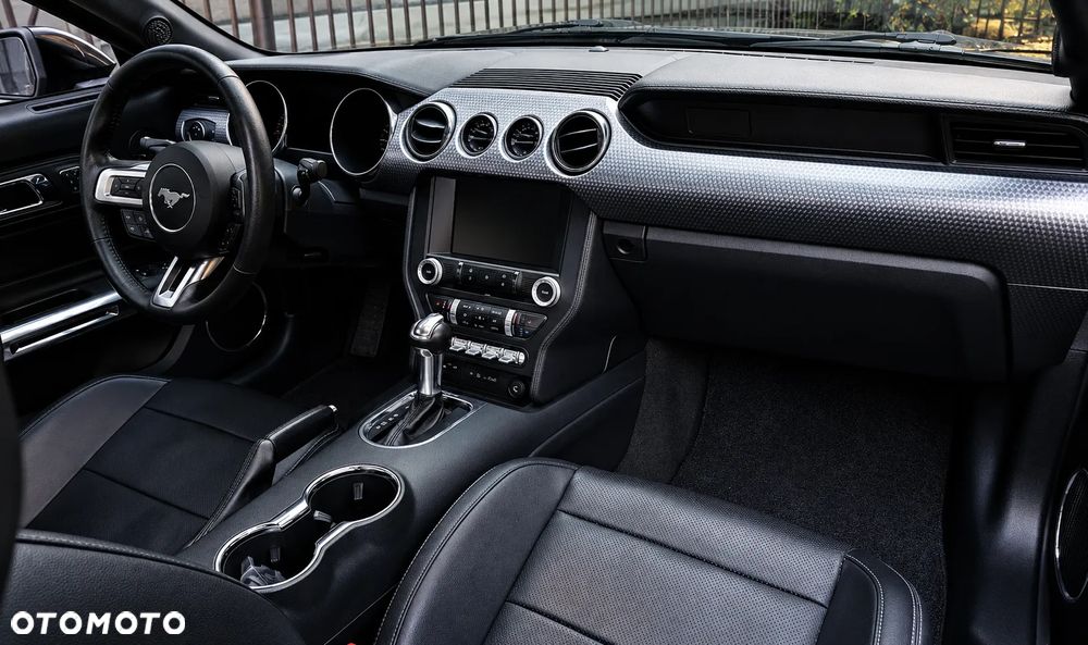 Ford Mustang 5.0 V8 GT - 9
