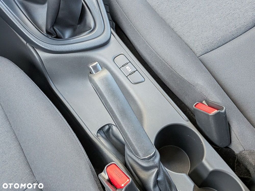 Toyota Yaris - 27