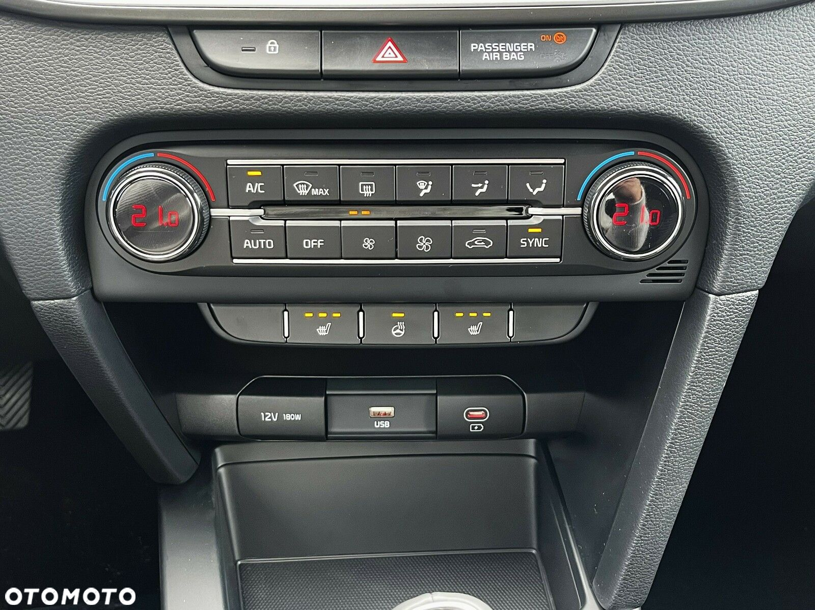 Kia XCeed - 20